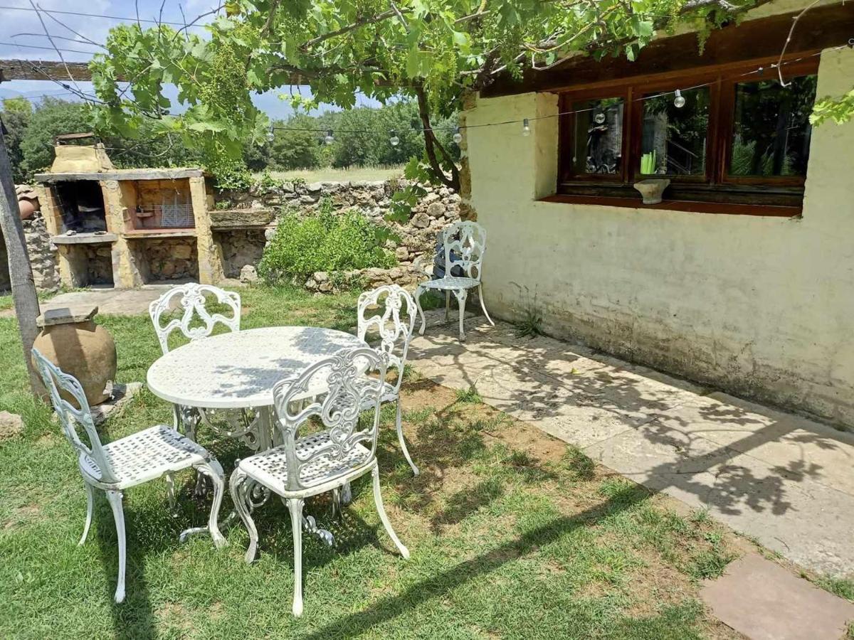 Casita Con Jacuzzi Rectoria De Dosquers Βίλα Maia de Montcal Εξωτερικό φωτογραφία