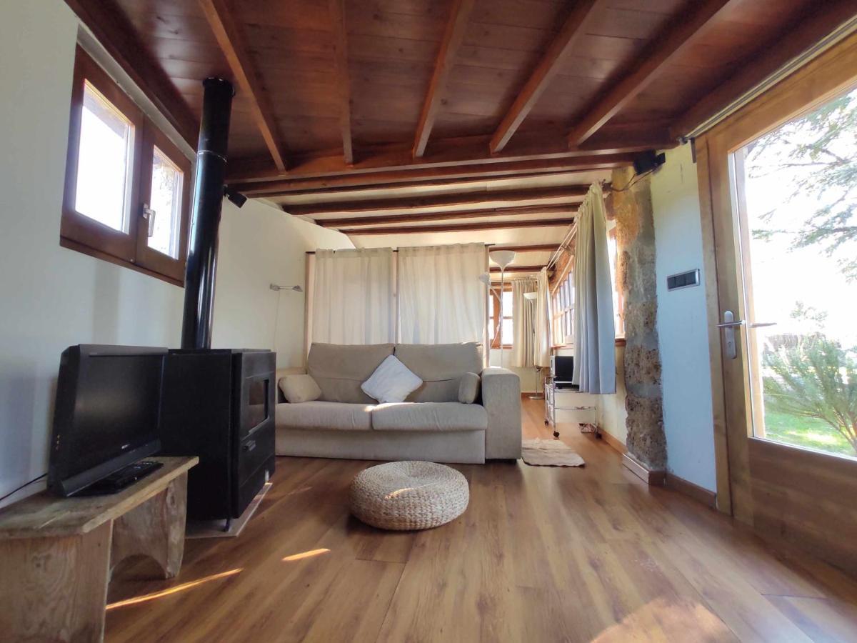 Casita Con Jacuzzi Rectoria De Dosquers Βίλα Maia de Montcal Εξωτερικό φωτογραφία