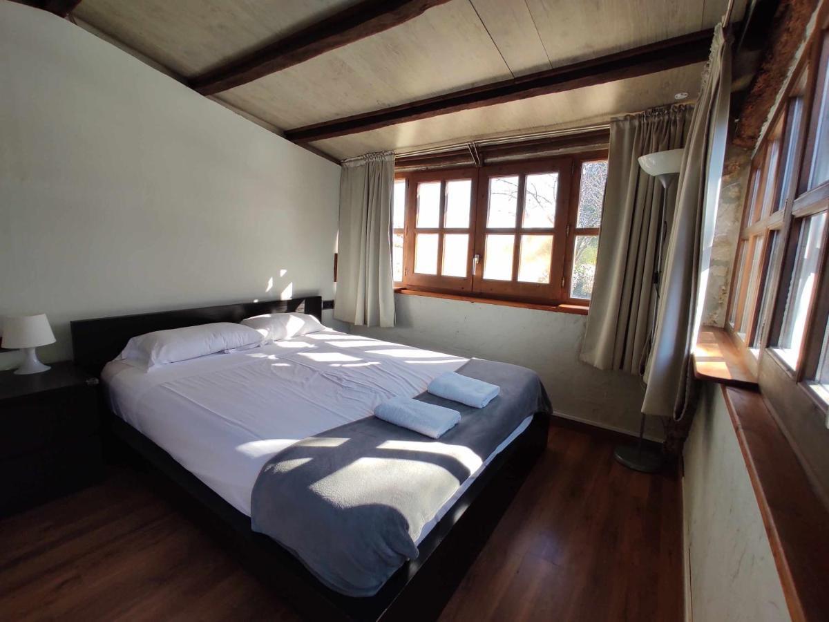 Casita Con Jacuzzi Rectoria De Dosquers Βίλα Maia de Montcal Εξωτερικό φωτογραφία