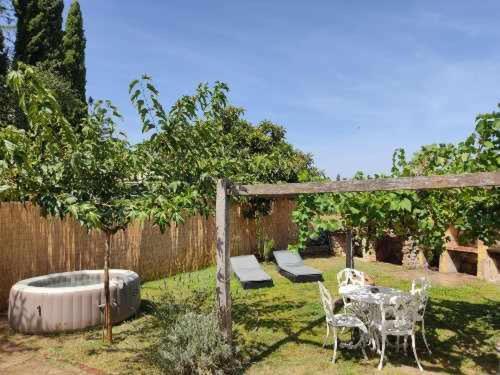 Casita Con Jacuzzi Rectoria De Dosquers Βίλα Maia de Montcal Εξωτερικό φωτογραφία